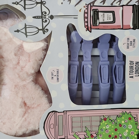 Brand New The Vintage Cosmetic Co. Hair Gift Box - Picture 4 of 4